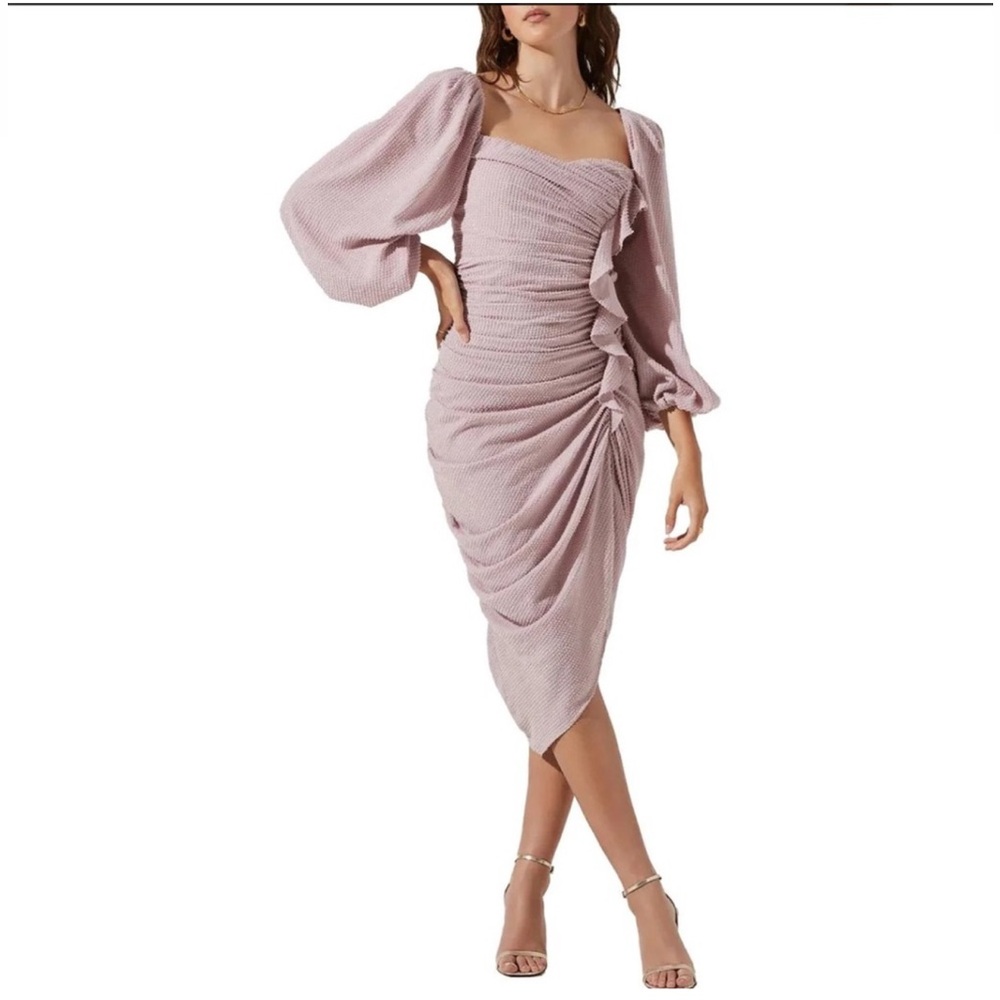 NWT ASTR Elegant Pink Ruched Dress